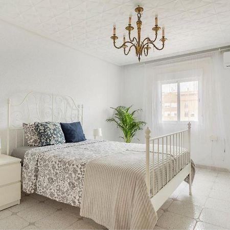 Holiday&Vacations Apartment On The Beach Valencia Bagian luar foto